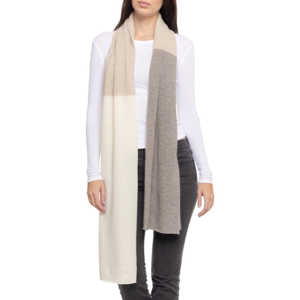 Tahari Scarf 2-ply 100% Cashmere wrap